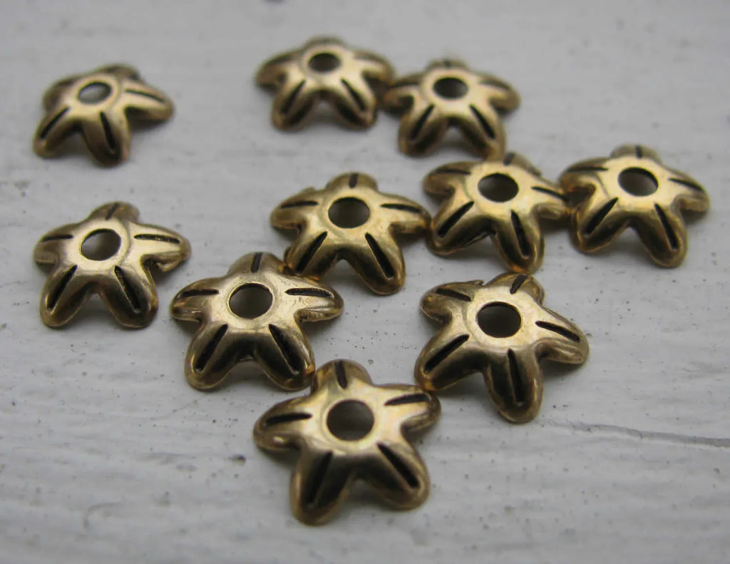 Pärlhattar bronsfärgade - Liten blomma, 8mm, 10-pack - Hilmas Pyssel