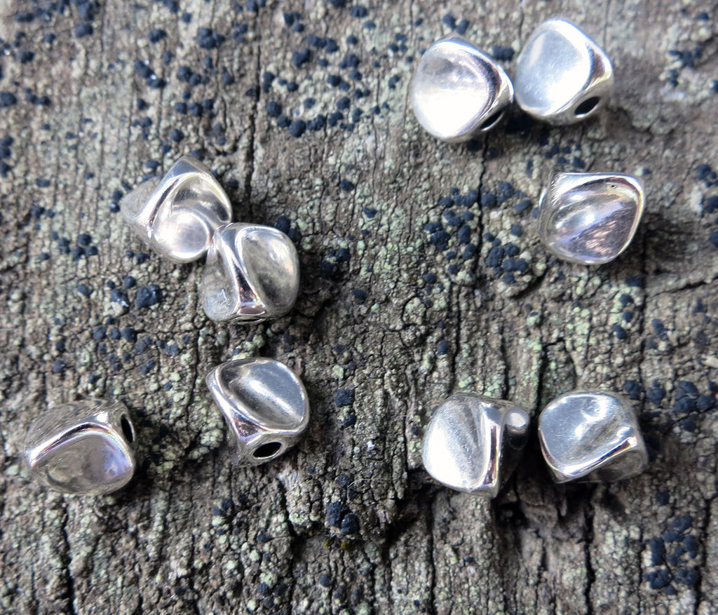 Mellandel Silverfärgad - Oregelbunden 5 mm, 10-pack Grekisk Metall