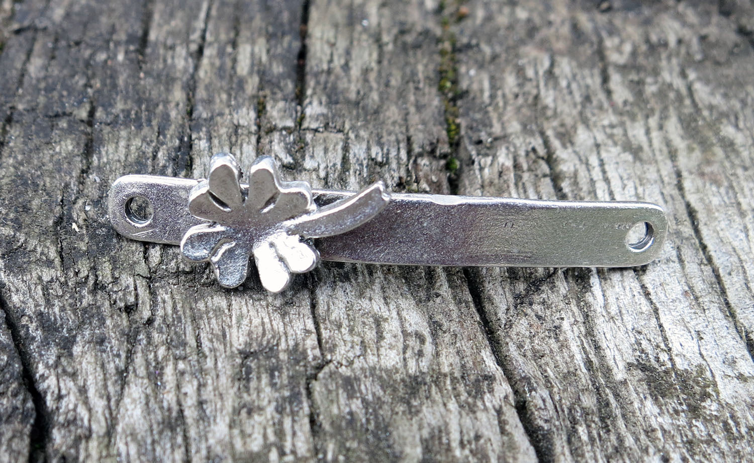 Connector Silverfärgad - Rektangel med Fyrklöver 38x5mm 1 styck Grekisk Metall