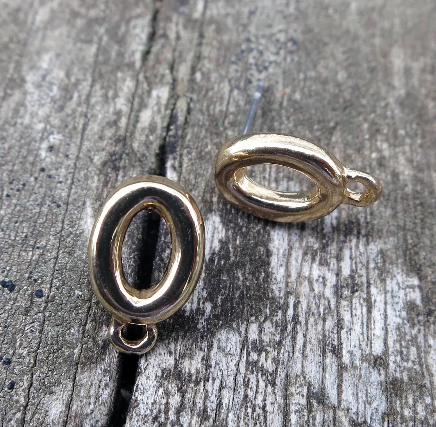 Örstickare Guldfärgad - Ihålig Oval 8x10mm, 2-Pack Grekisk Metall