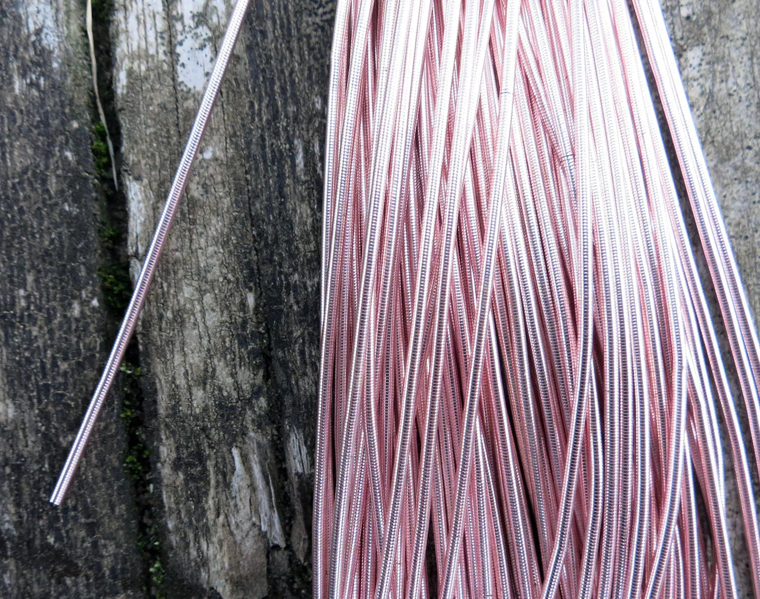 Kantilj - Rose Gold, Medium 1,5 gram Beadsmith