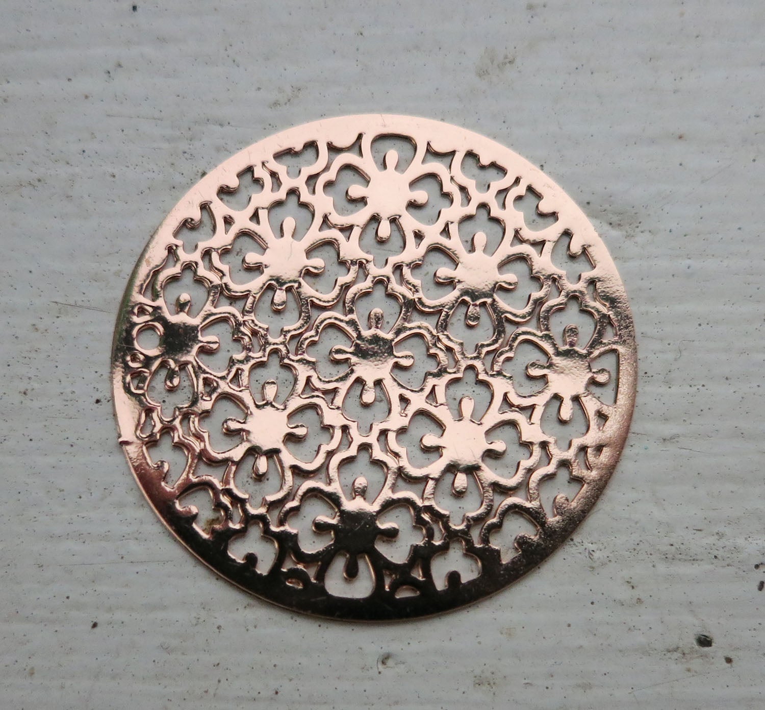 Connector / Hänge Roséguldfärgad - Mandala med blommor 30mm 1 styck Grekisk Metall