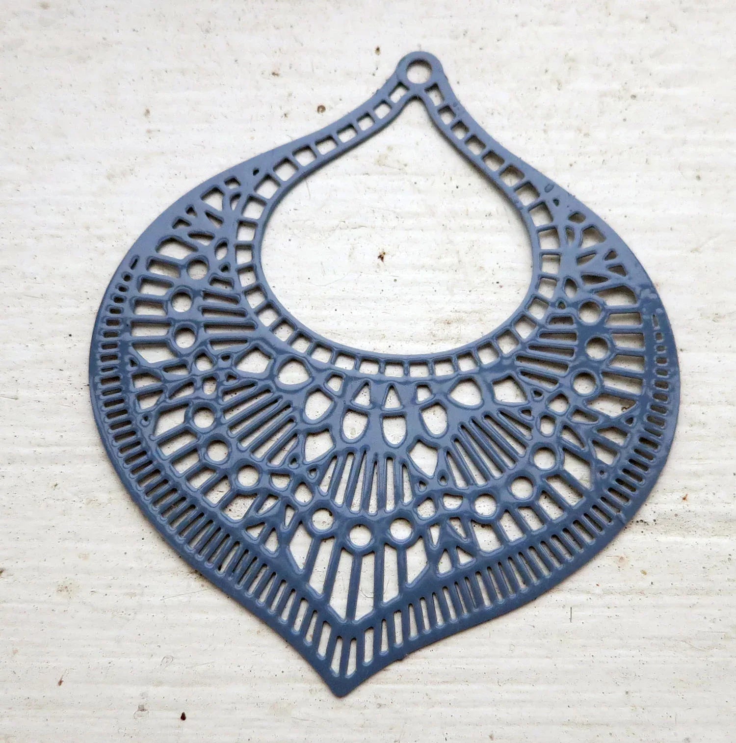 Berlock Grå - Stor Rund Droppe 60x47mm, 1 styck Grekisk Metall