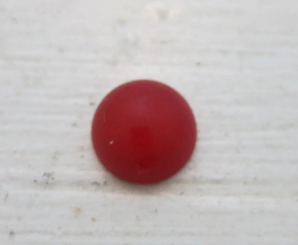 Cabochon av resin - Polaris Röd, 12mm 1 styck Hilmas Pyssel