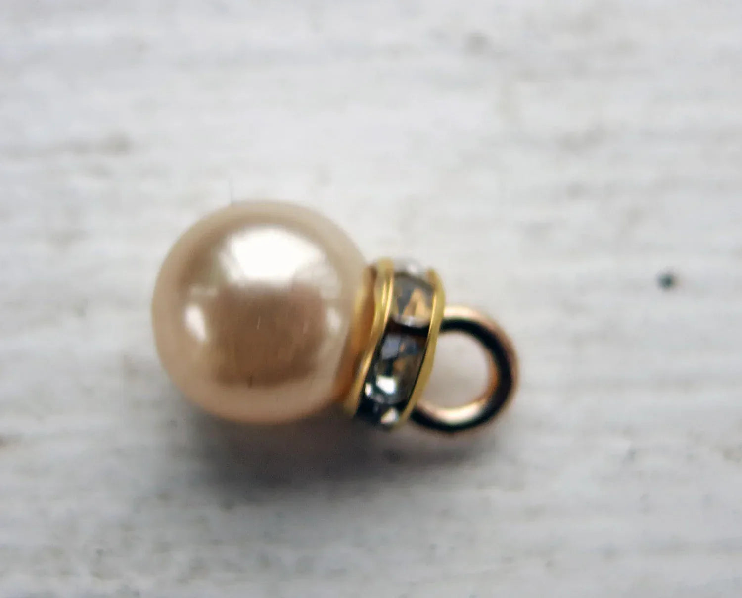 Hänge Akryl - Pärla med Strassrondell Champagne 8mm 1 styck Grekisk Metall