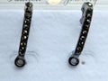 Örstickare Gunmetalfärgad - Streck med Strasstenar 7x23mm, 2-pack Grekisk Metall