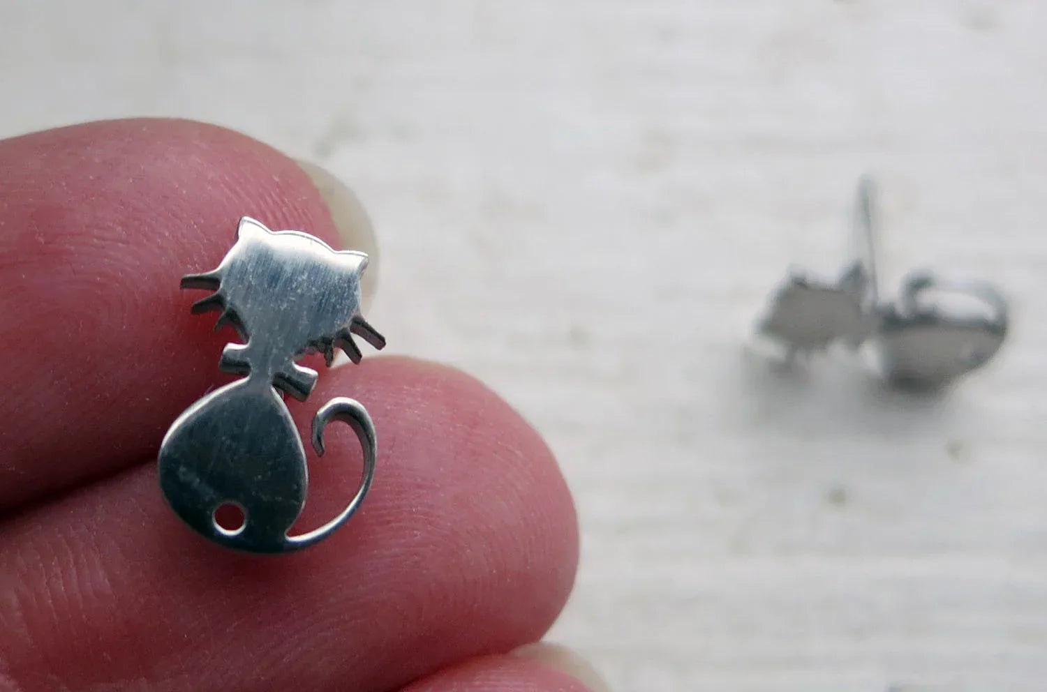 Örstickare Rostfrittstål - Katt 12x8mm, 2-pack Grekisk Metall