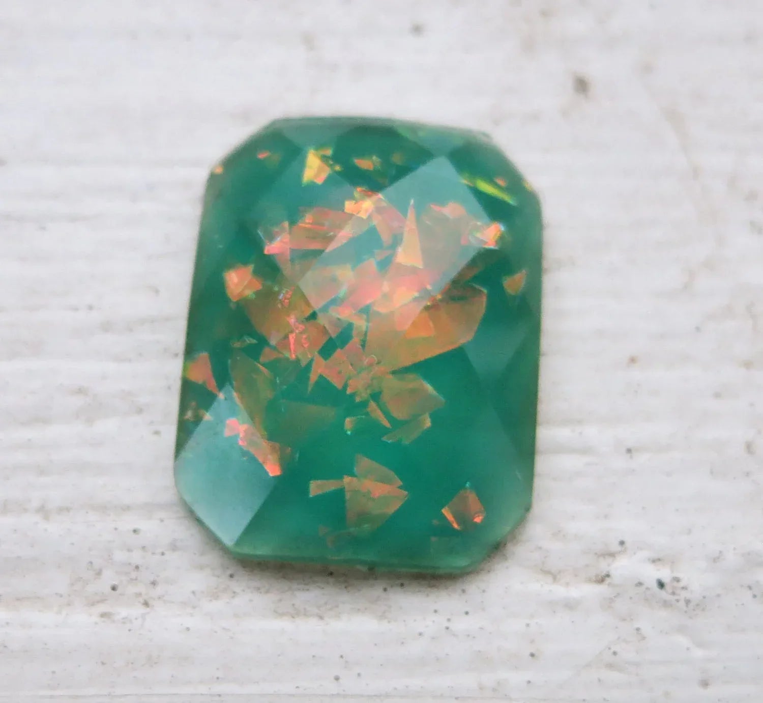 Cabochon av resin - Facetterad Rektangulär Emerald 20x15mm 1 styck Hilmas Pyssel