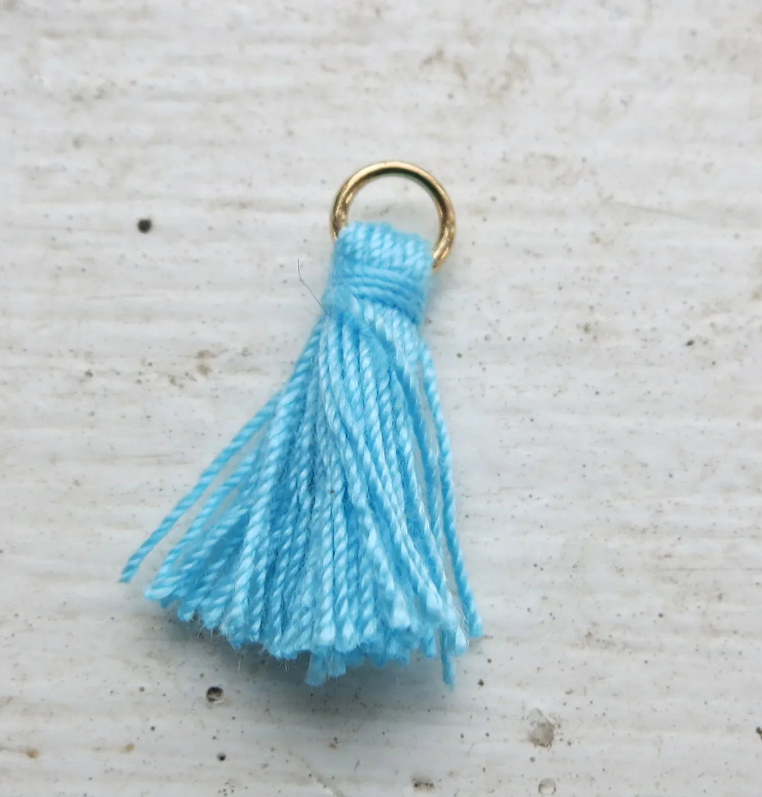 Bomullstofs med ögla - Turkos / Guld 15mm, 1 styck Grekisk Metall