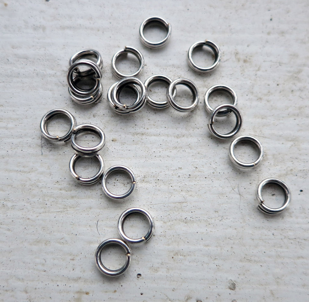 Motringar - Silverfärgade 5mm 20-pack Grekisk Metall