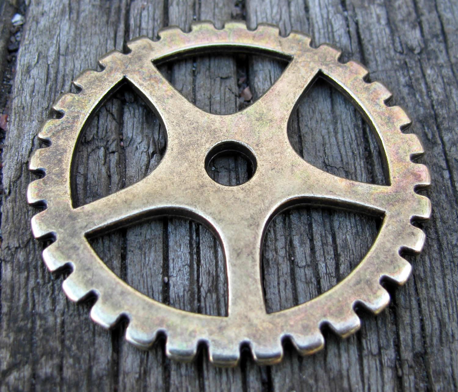 Hänge bronsfärgad - Kugghjul 50mm, 1 styck Grekisk Metall