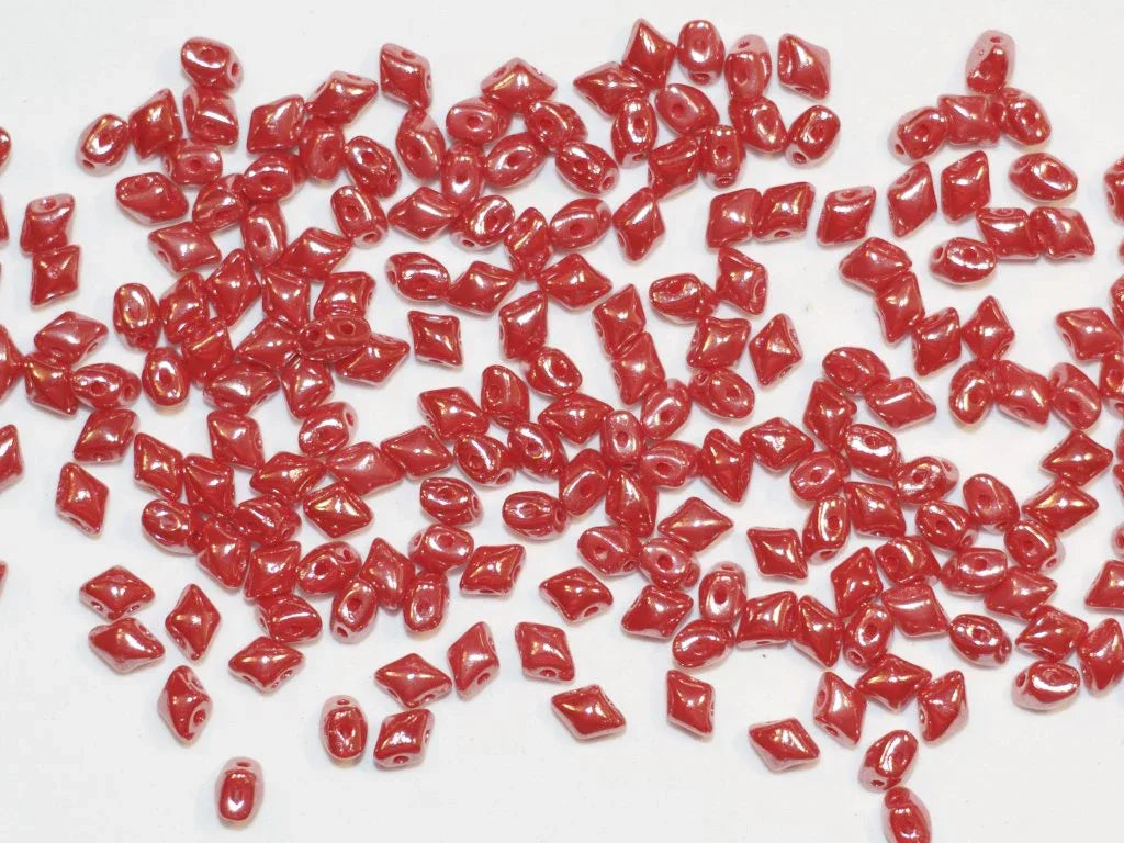 Vario Bead - Opaque Red Lyster 10 gram Hilmas Pyssel