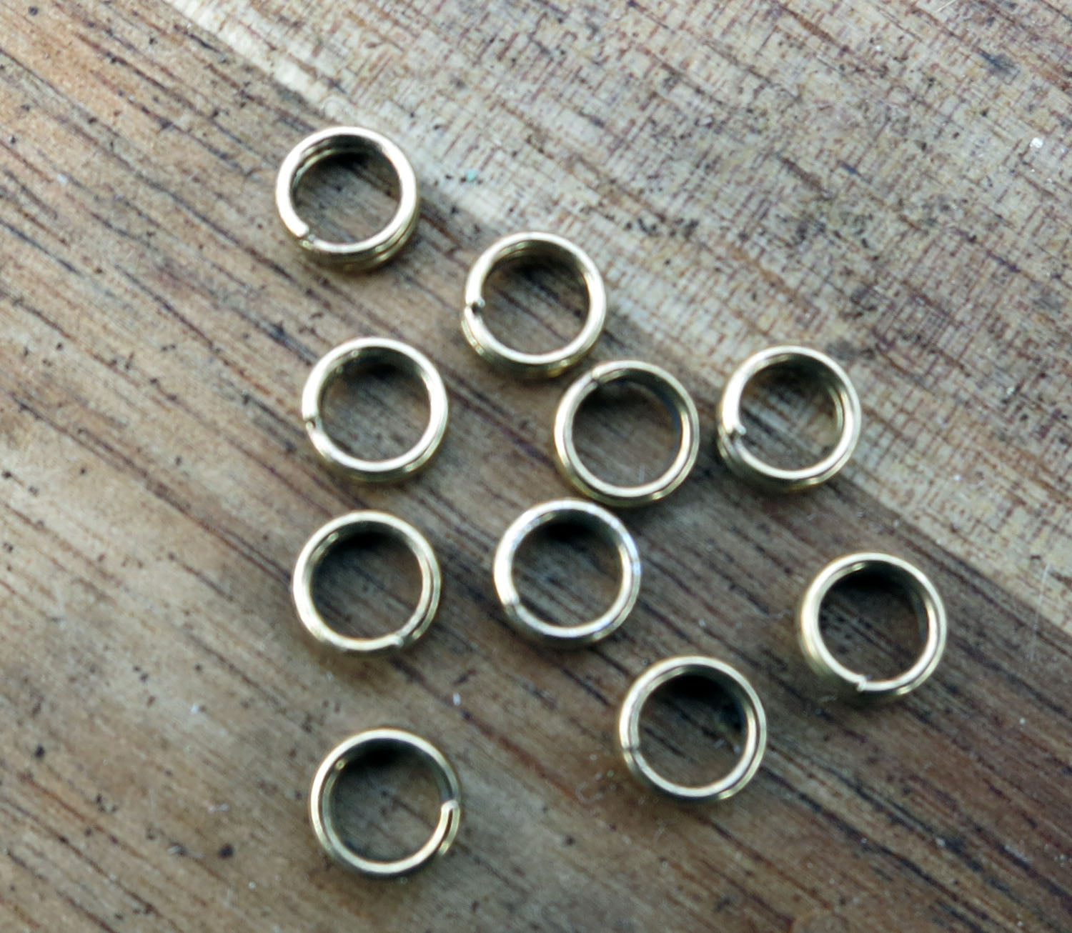 Motringar - Bronsfärgade 5mm 20-pack Grekisk Metall