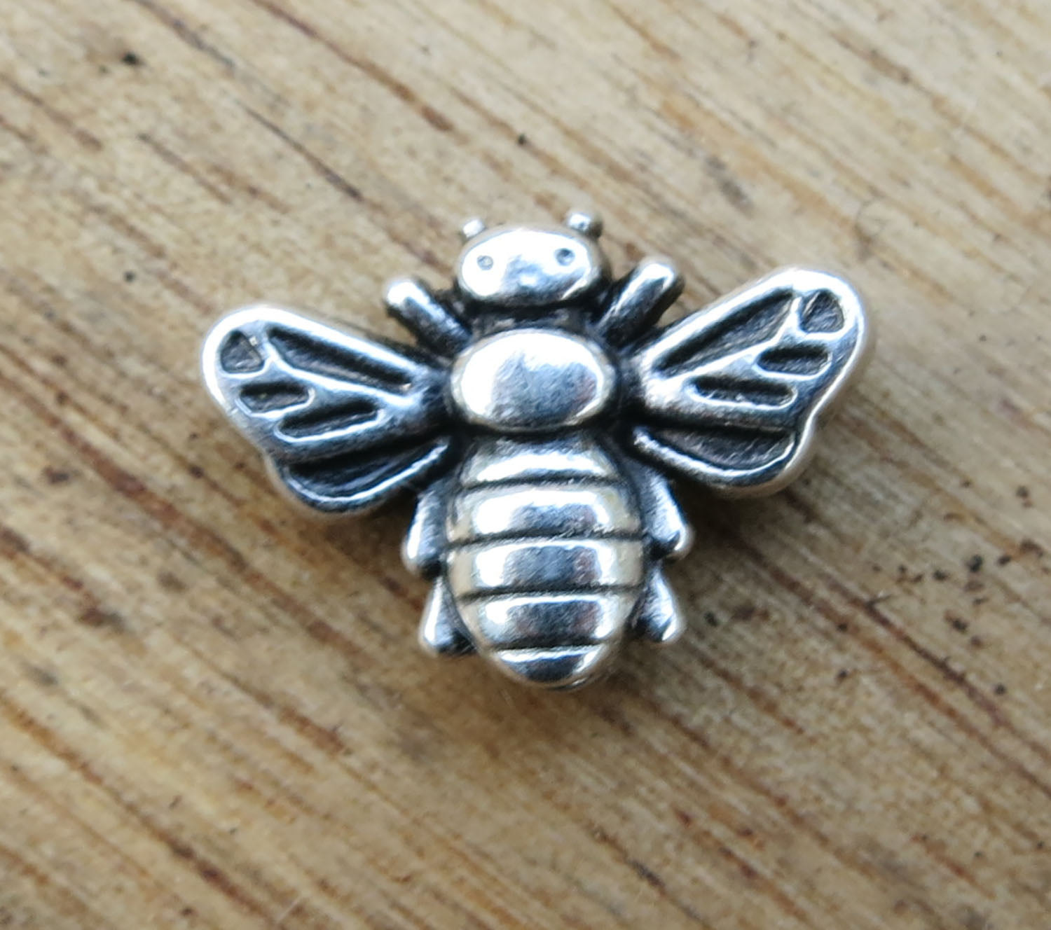 Mellandel Silverfärgad - Bi 12x9mm 1 Styck Grekisk Metall