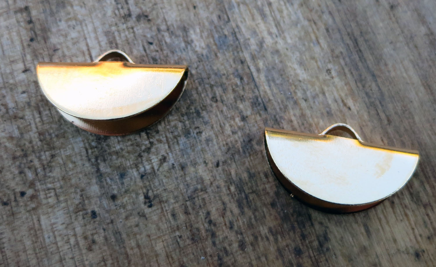 Ändfäste platta band guldfärgad - Rund modell 20 mm, 2-pack Grekisk Metall