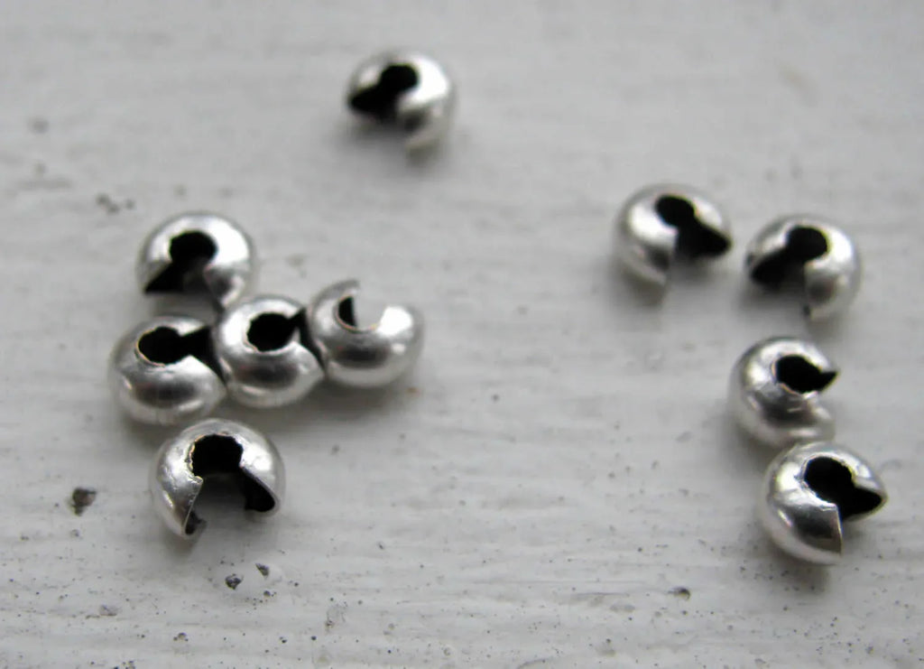 Klämtäckare silverfärgade - 4 mm 10-pack Grekisk Metall
