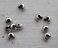 Klämtäckare silverfärgade - 4 mm 10-pack Grekisk Metall