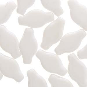 Navette - White Opaque Shimmer 6x12mm 10gram Hilmas Pyssel