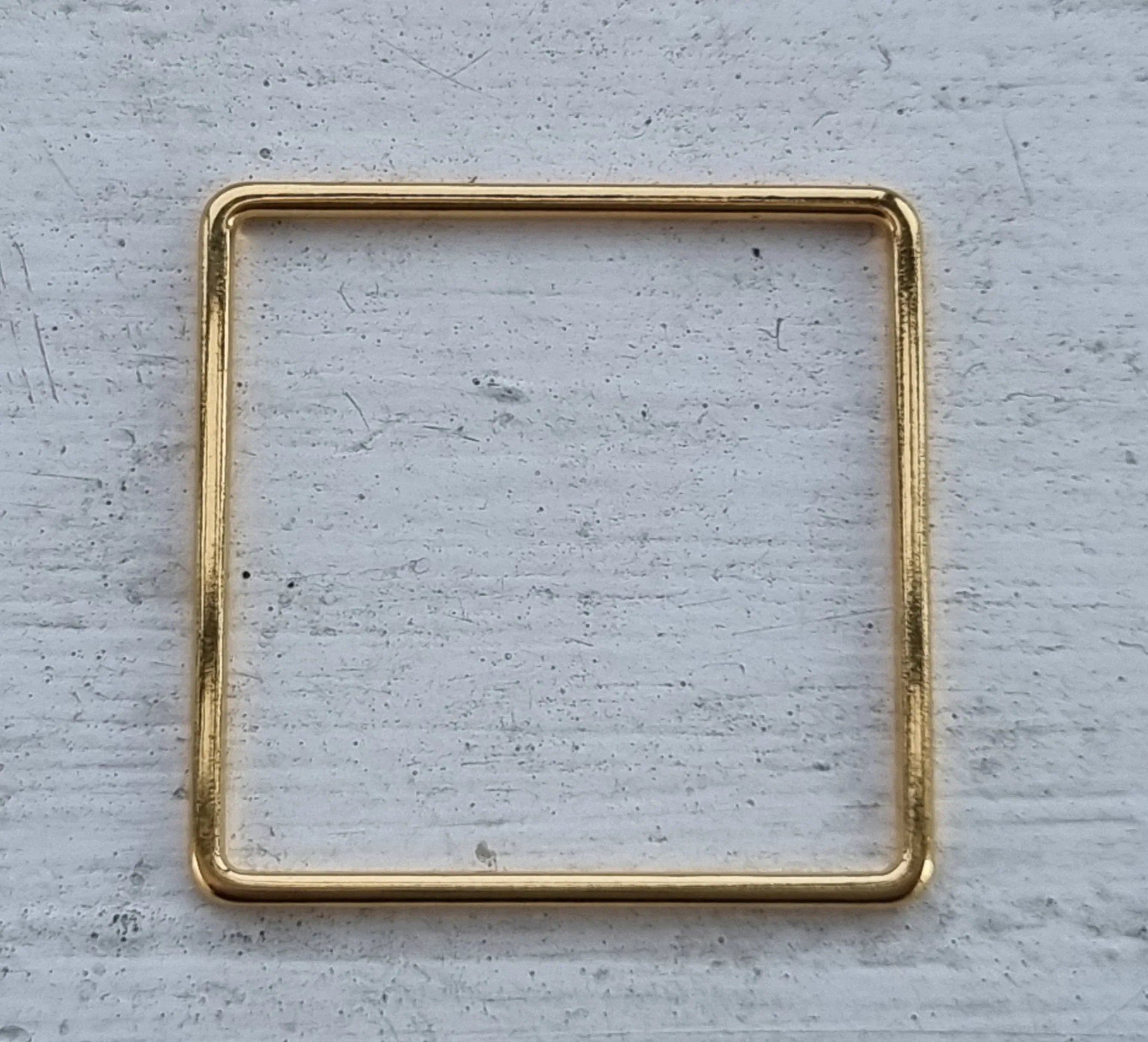 Kvadrat Guldfärgad - 47 mm 1 styck Grekisk Metall