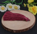 Hänge tassel polyester - Stor Vinröd 70-75mm 1 styck Hilmas Pyssel