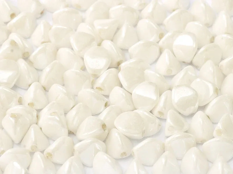 Pinch Bead - Chalk white shimmer 5mm, 10 gram Hilmas Pyssel