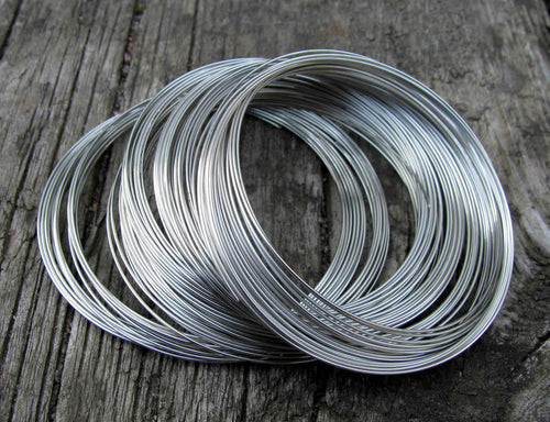 Memorywire Armband - Silverfärgad, 0,6mm, Ca 100 Varv Grekisk Metall