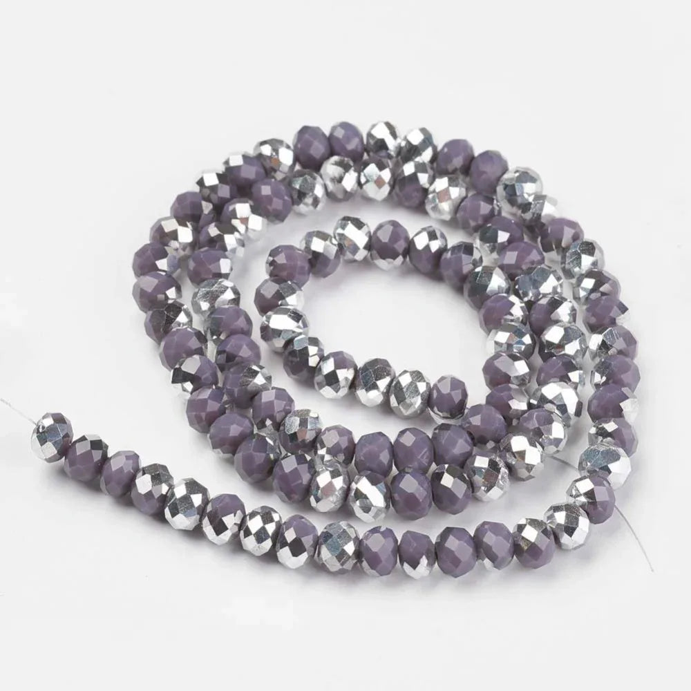 Facetterade glaspärlor - Opak Lila/silver, 4x3mm, 1 sträng Hilmas Pyssel
