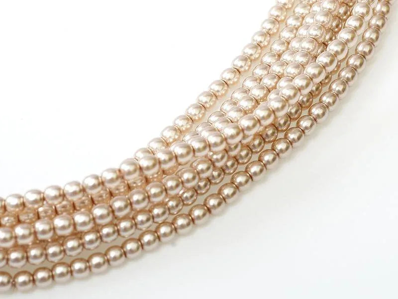 Tjeckiska vaxade glaspärlor - Shiny Beige 4mm, 1 sträng Hilmas Pyssel