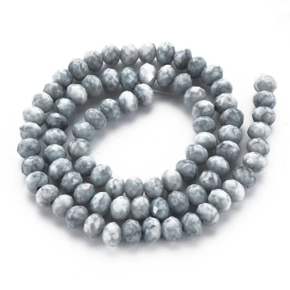 Facetterade glaspärlor - Halvopak Vit/grå 6x5mm 1 sträng Hilmas Pyssel