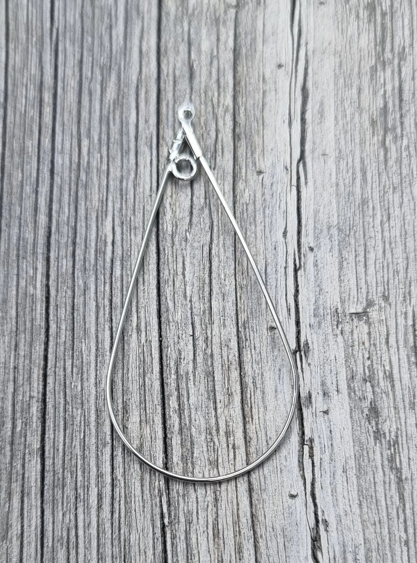 Droppe Silverfärgad - med ögla 26x52mm 1 styck Grekisk Metall