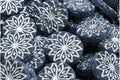 Origami Flower Bead - Matt Grey Silver 18mm, 6-pack Hilmas Pyssel