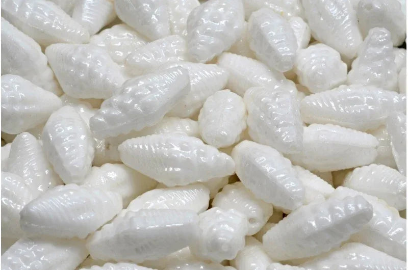 Miter Shell Beads - Alabaster Shimmer 16x8mm, 10-pack Hilmas Pyssel