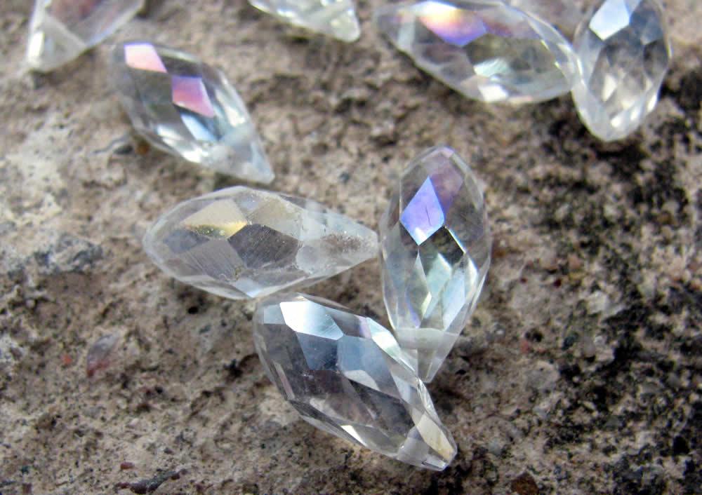 Facetterade droppar - Klar AB, 13x6mm, 1 sträng Hilmas Pyssel