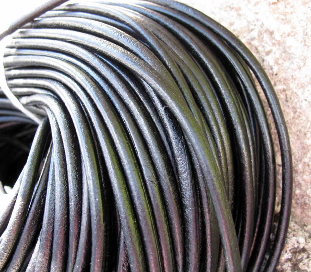 Läderband 5 mm - Svart, 1m Hilmas Pyssel