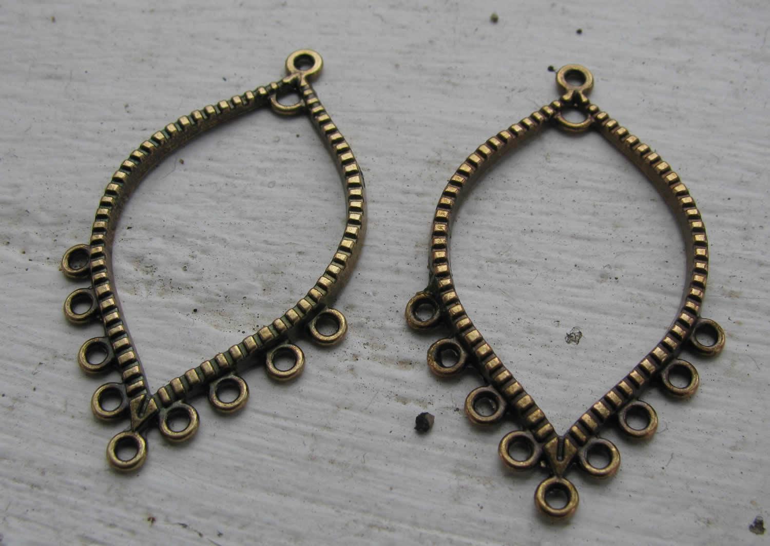 Örhängesämne bronsfärgat - Droppe med 9 hål, 2-pack Grekisk Metall