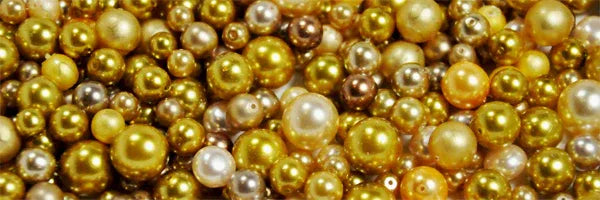 Tjeckiska vaxade glaspärlor - Guld/gul mix 50 gram Hilmas Pyssel