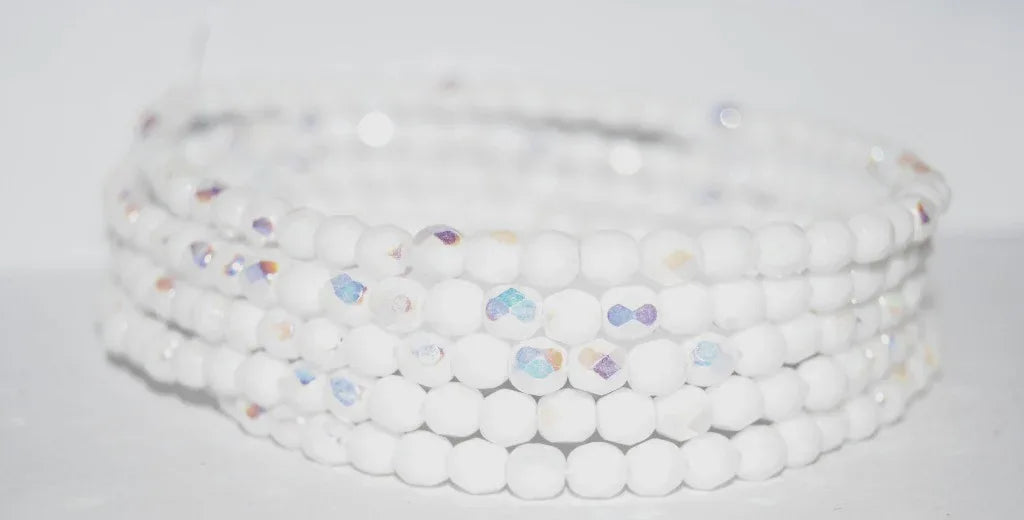 Tjeckiska Firepolish - Chalk AB 5mm, 50-pack Hilmas Pyssel