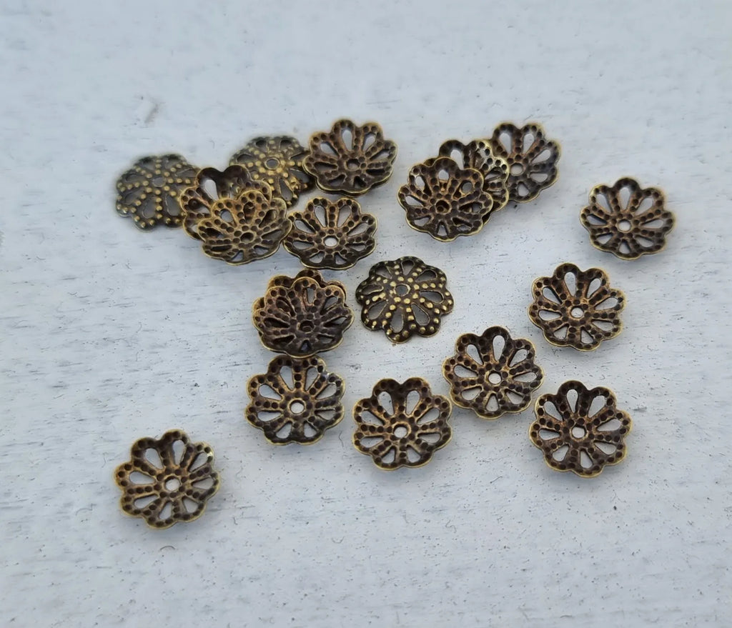 Pärlhattar Bronsfärgade - Filigree 8mm, 20-pack Grekisk Metall