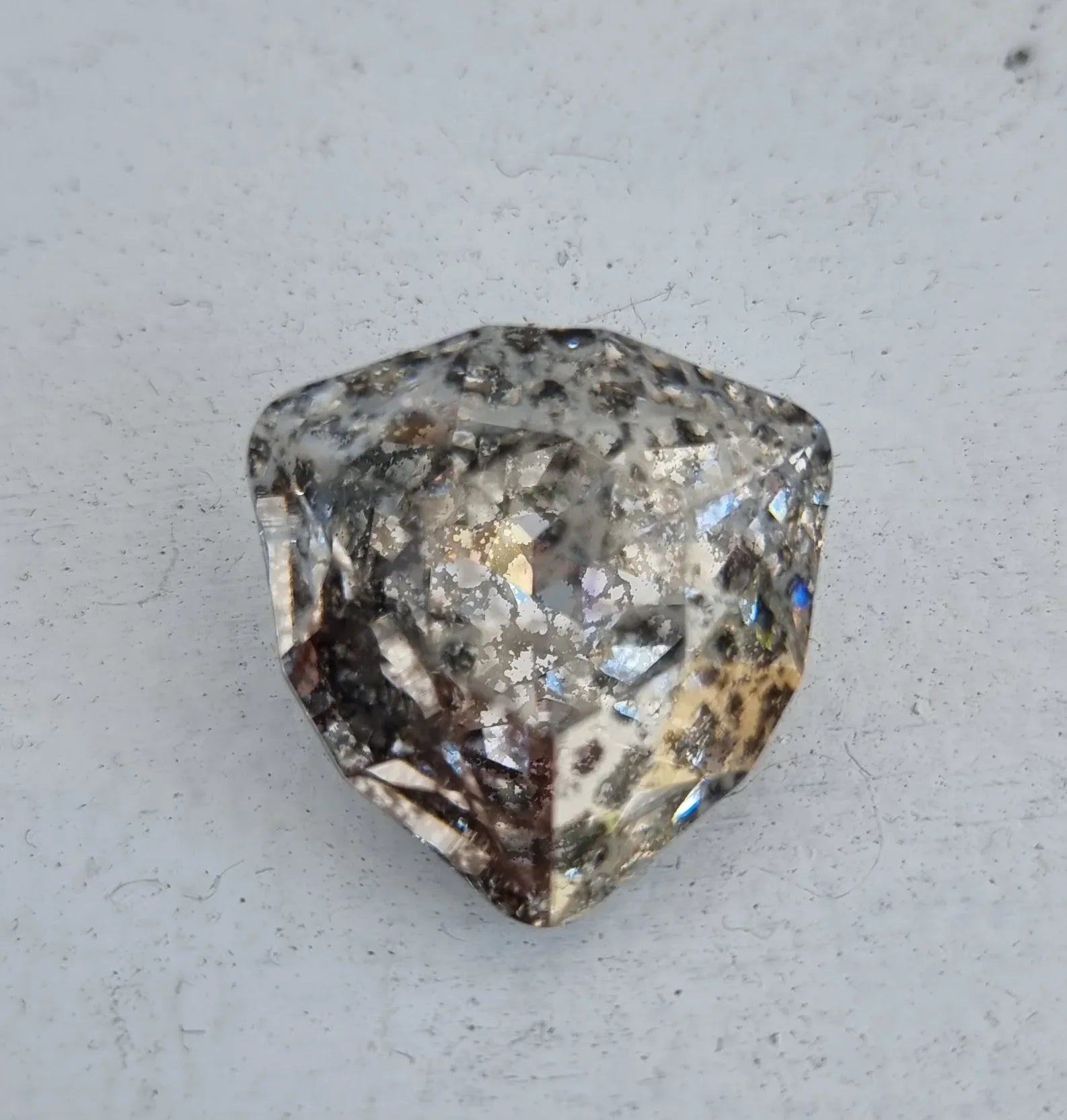 Swarovski Crystals Trilliant Fancy Stone (4702) - Crystal Silver Patina 24 mm, 1 styck Swarovski