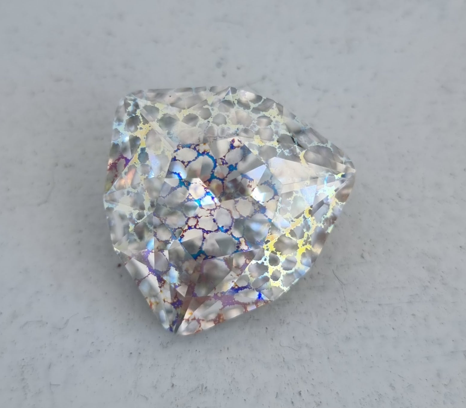 Swarovski Crystals Trilliant fancy Stone (4702) - Crystal White Patina 24 mm, 1 styck Swarovski