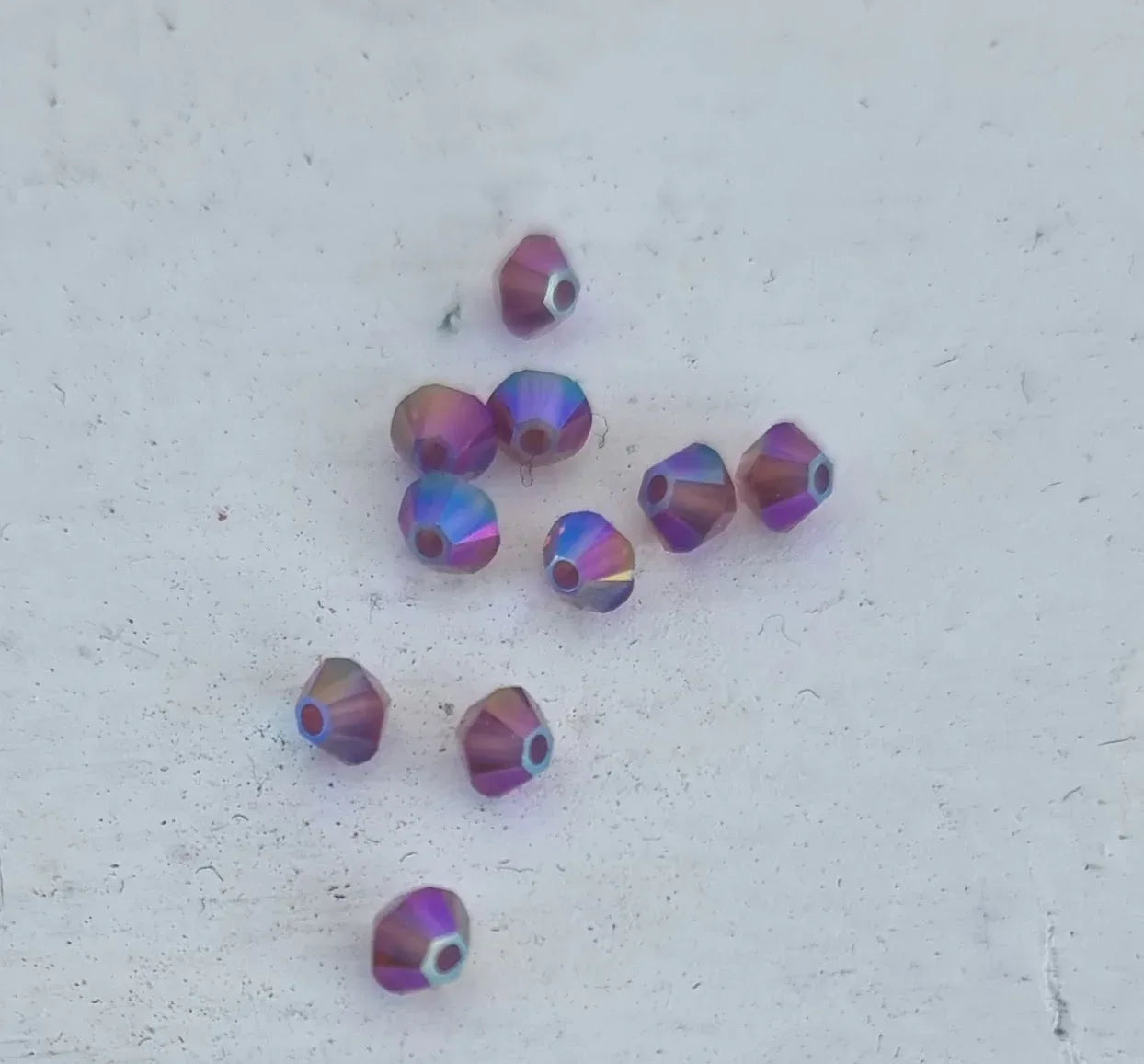 Swarovski Crystals Bicone 5328 - Cyclamen Opal 2X Shimmer 3mm, 10-pack Swarovski