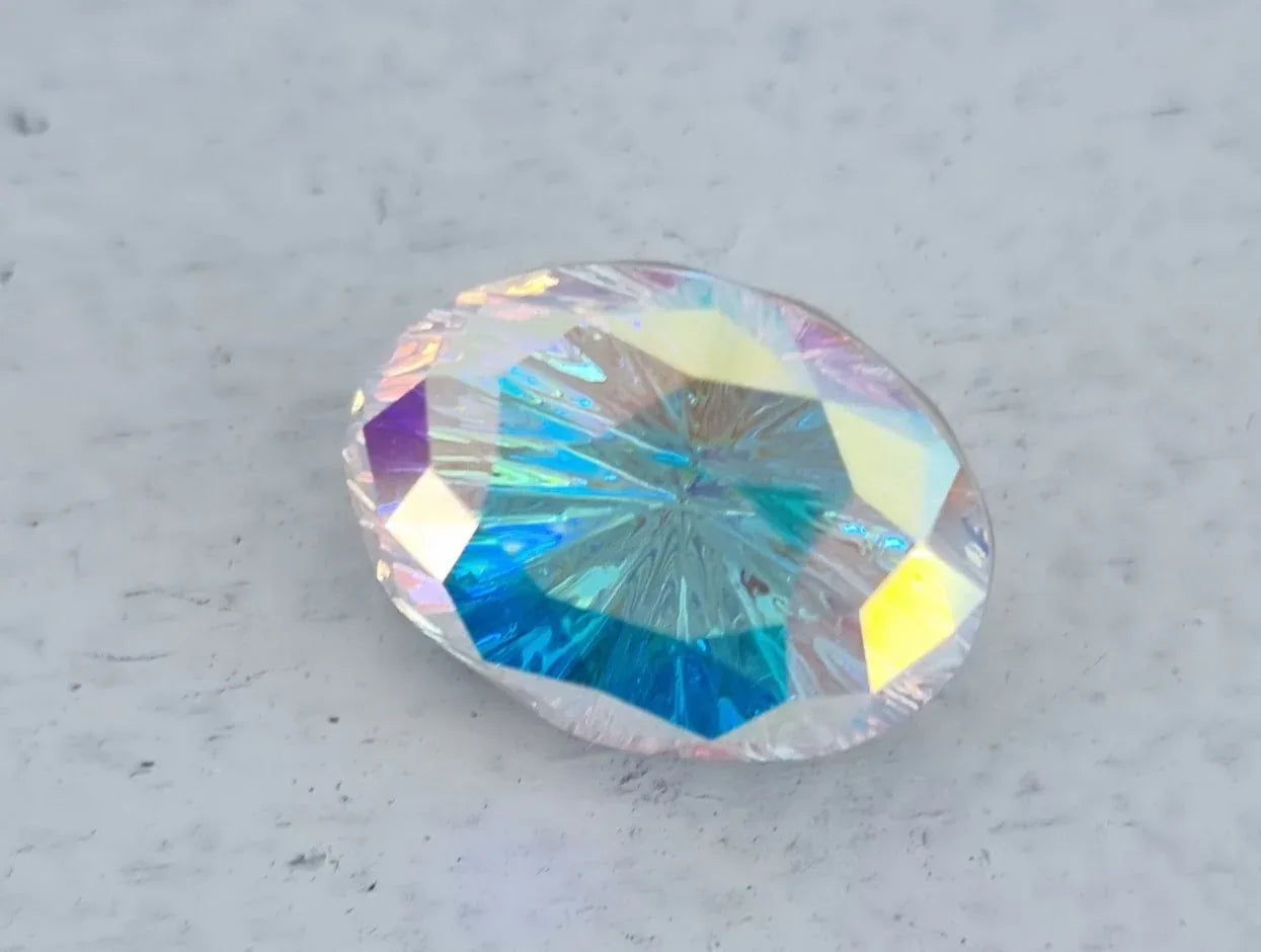 Swarovski Crystals Mystic Oval Fancy Stone - Crystal AB 18x13mm, 1 styck Swarovski