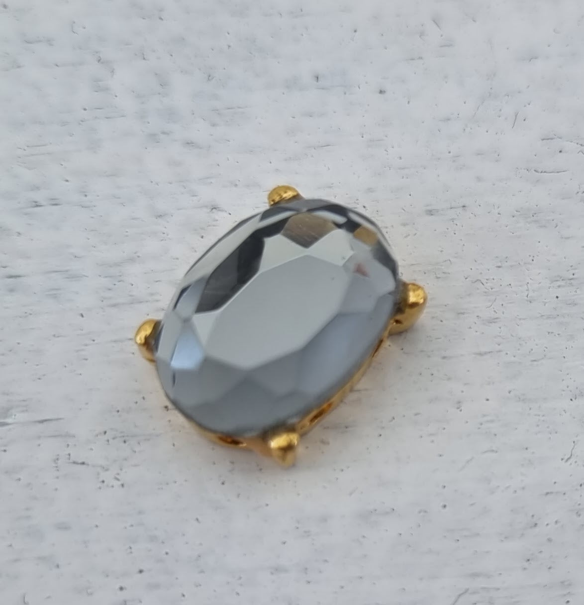 Glassten med Infattning - Guldfärgad Oval, Grå Sten 10x14mm 1 styck Grekisk Metall