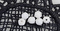 Tjeckiska English Cut - Chalk White Shimmer 3 mm, 50-pack Hilmas Pyssel