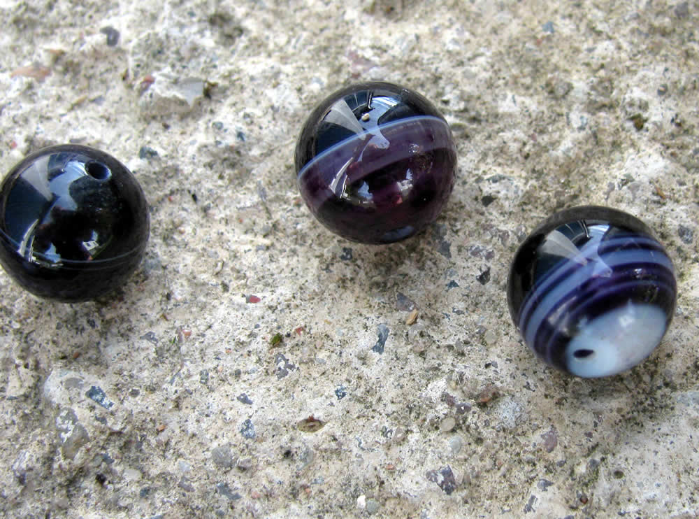 Striped Agat - Lila 12mm, 1 Sträng Hilmas Pyssel
