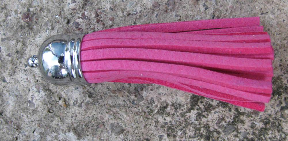 Hänge tassel - Moccaimitation, Mörkrosa 36mm, 1 styck Hilmas Pyssel