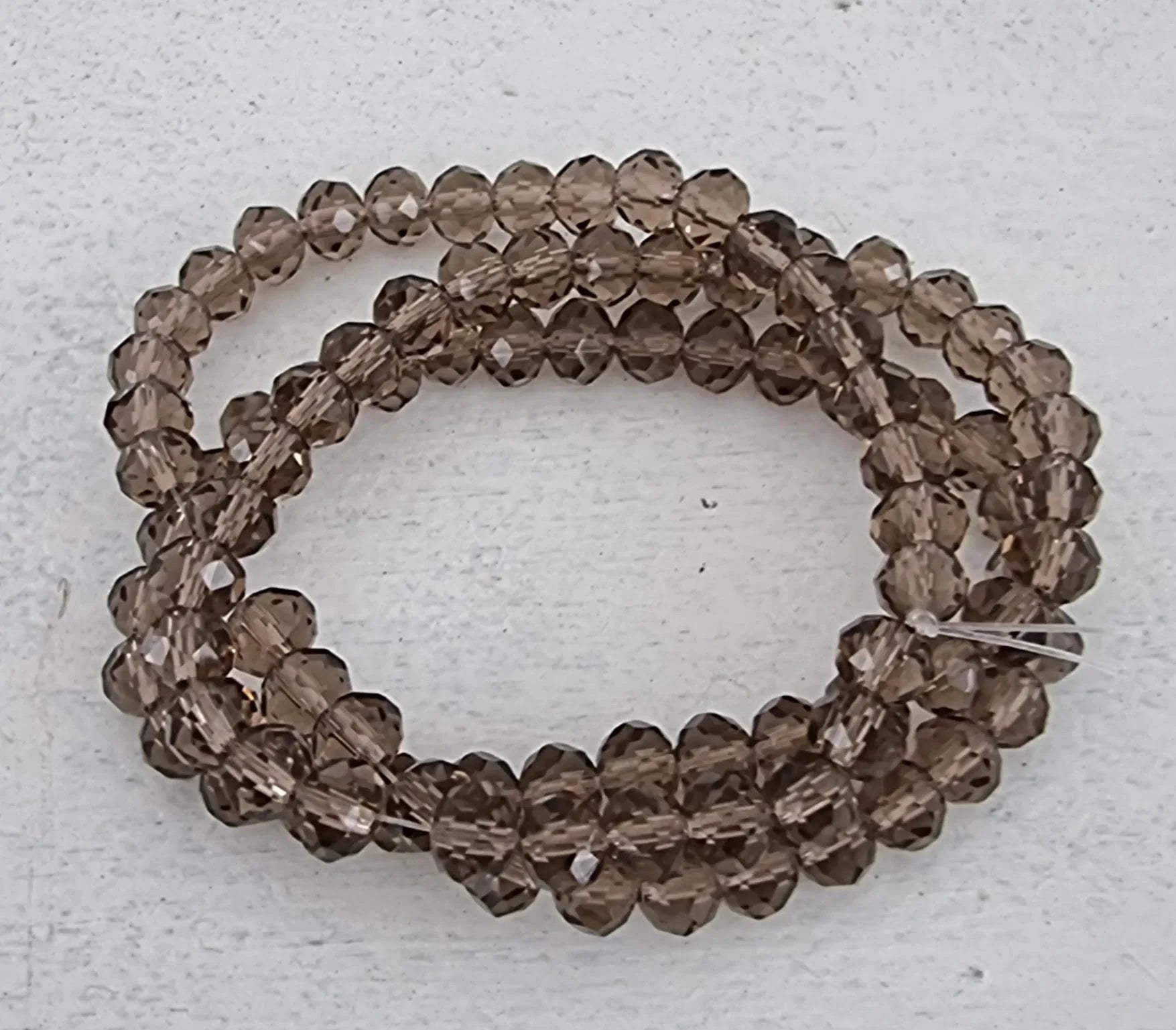 Facetterade glaspärlor - Rökgrå, 6x4mm 1 sträng Hilmas Pyssel