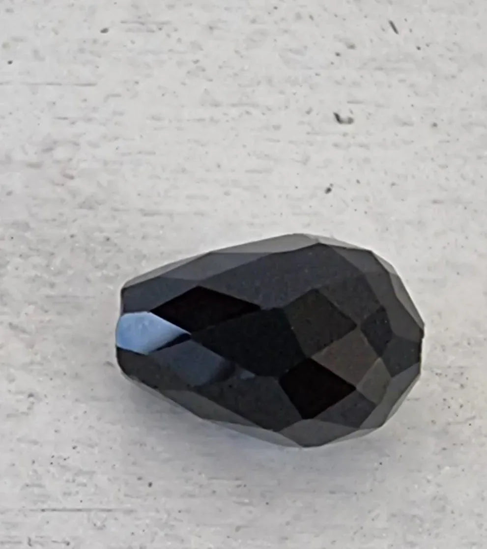 Facetterad Droppe - Svart 10x15mm 1 styck Hilmas Pyssel