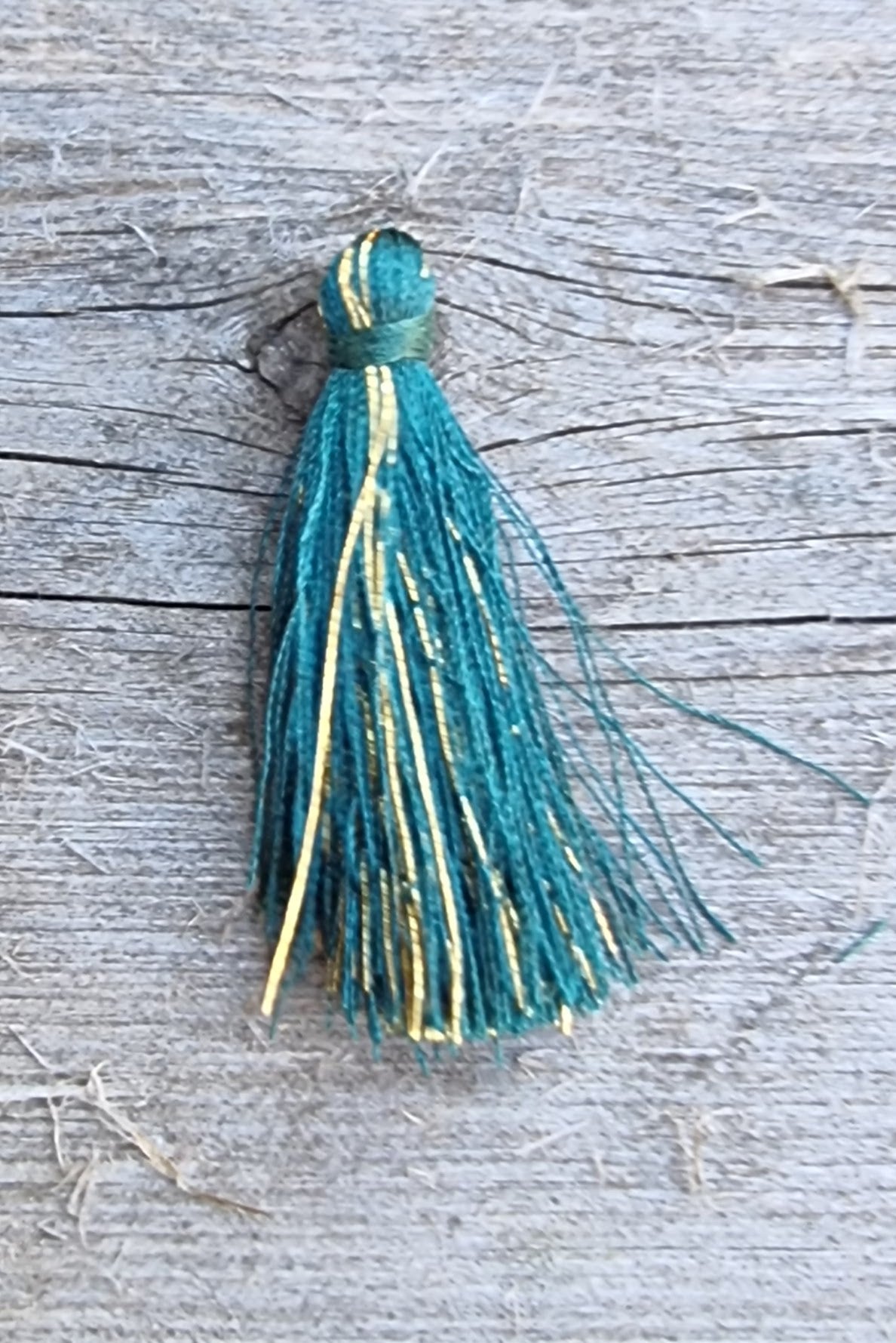 Bomullstofs - Grön / Guld 40mm, 1 styck Hilmas Pyssel