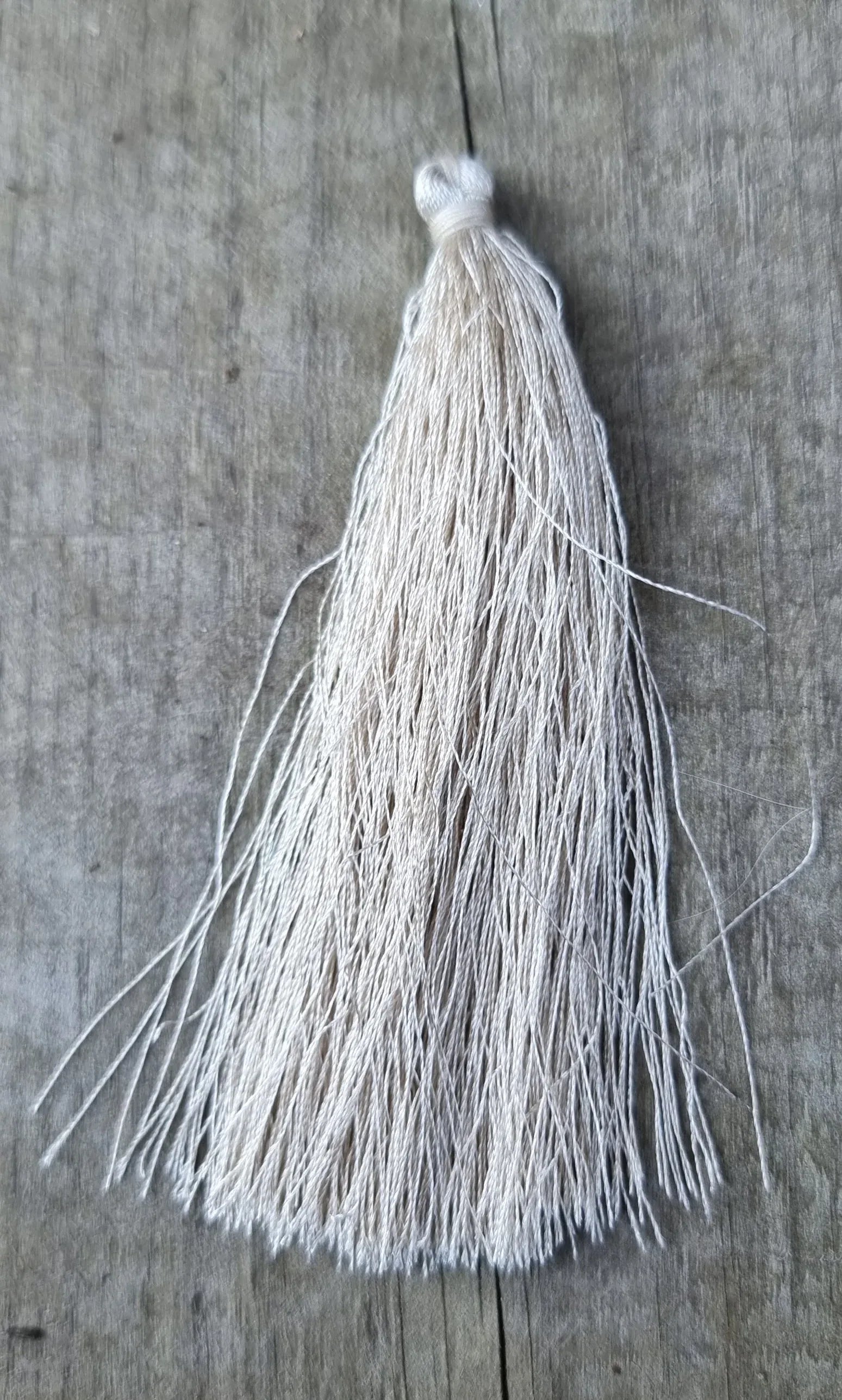Hänge tassel polyester - Beige 90mm 1 styck Hilmas Pyssel